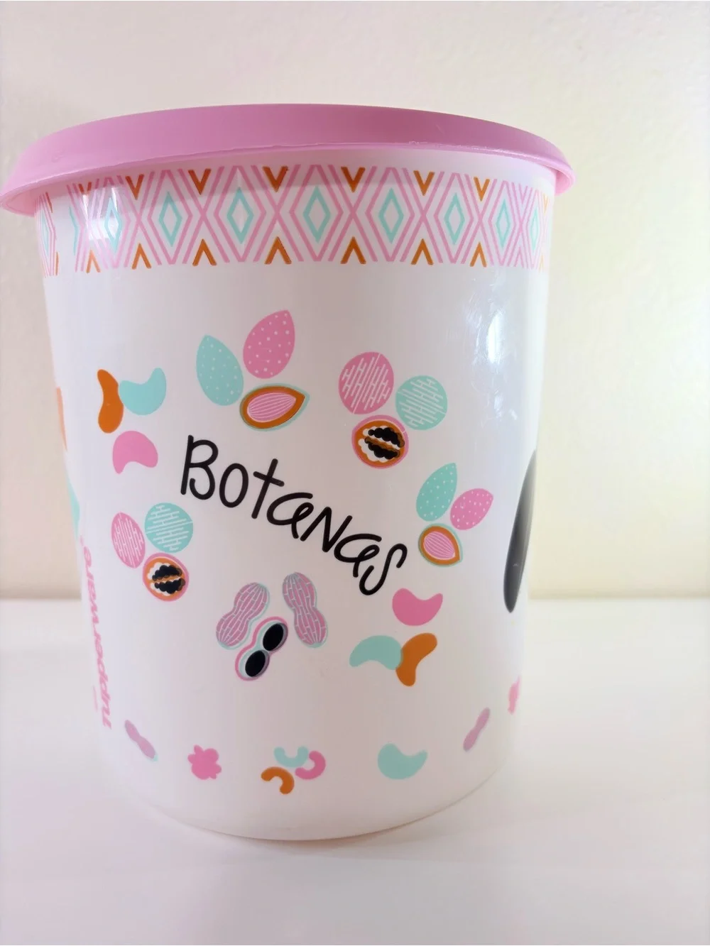 Tupperware 